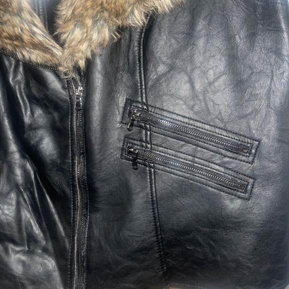 NWT💕 Plus Size Faux Fur Collar Vest - Picture 7 of 13